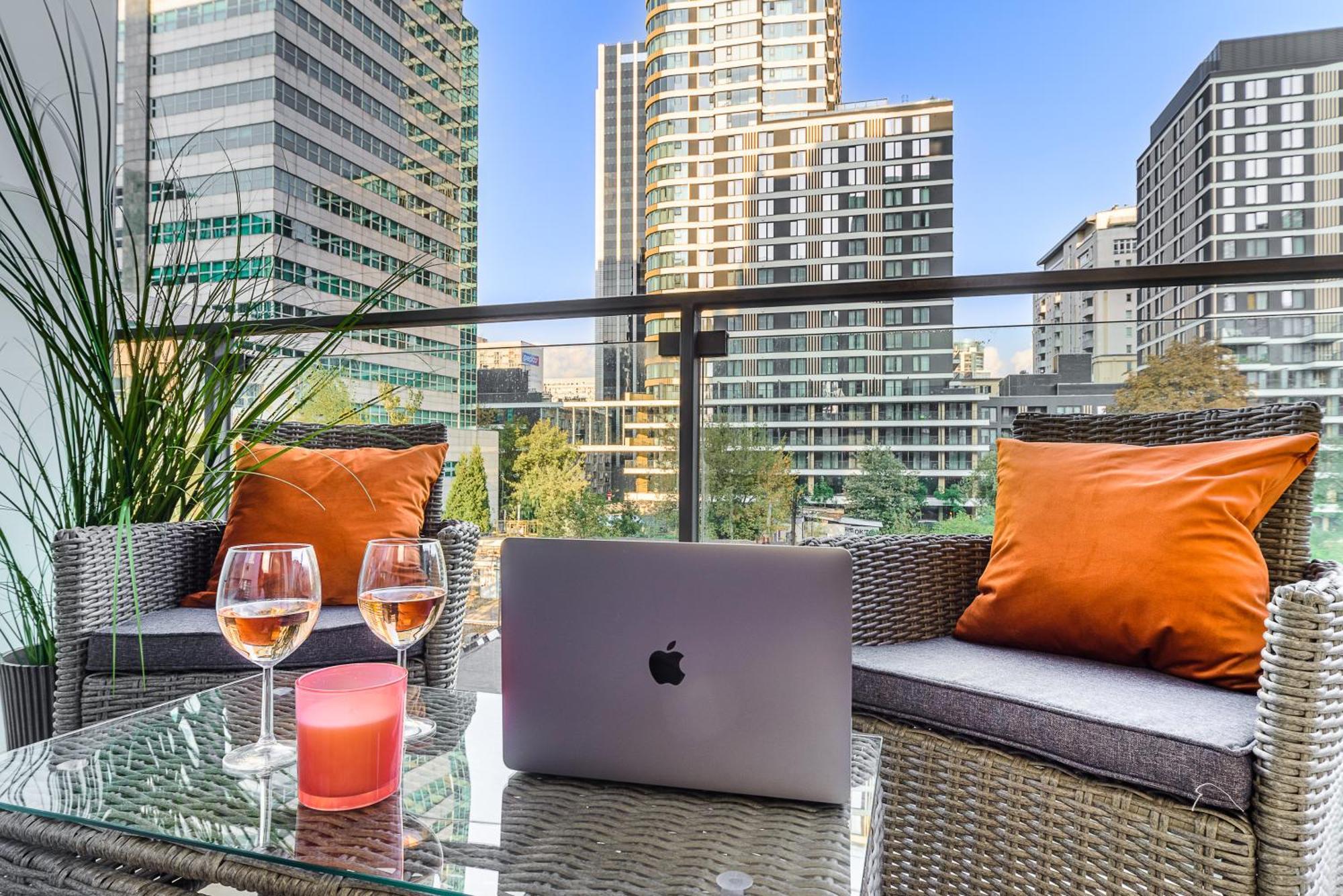 Luxury Apartments In Platinum Tower Βαρσοβία Εξωτερικό φωτογραφία