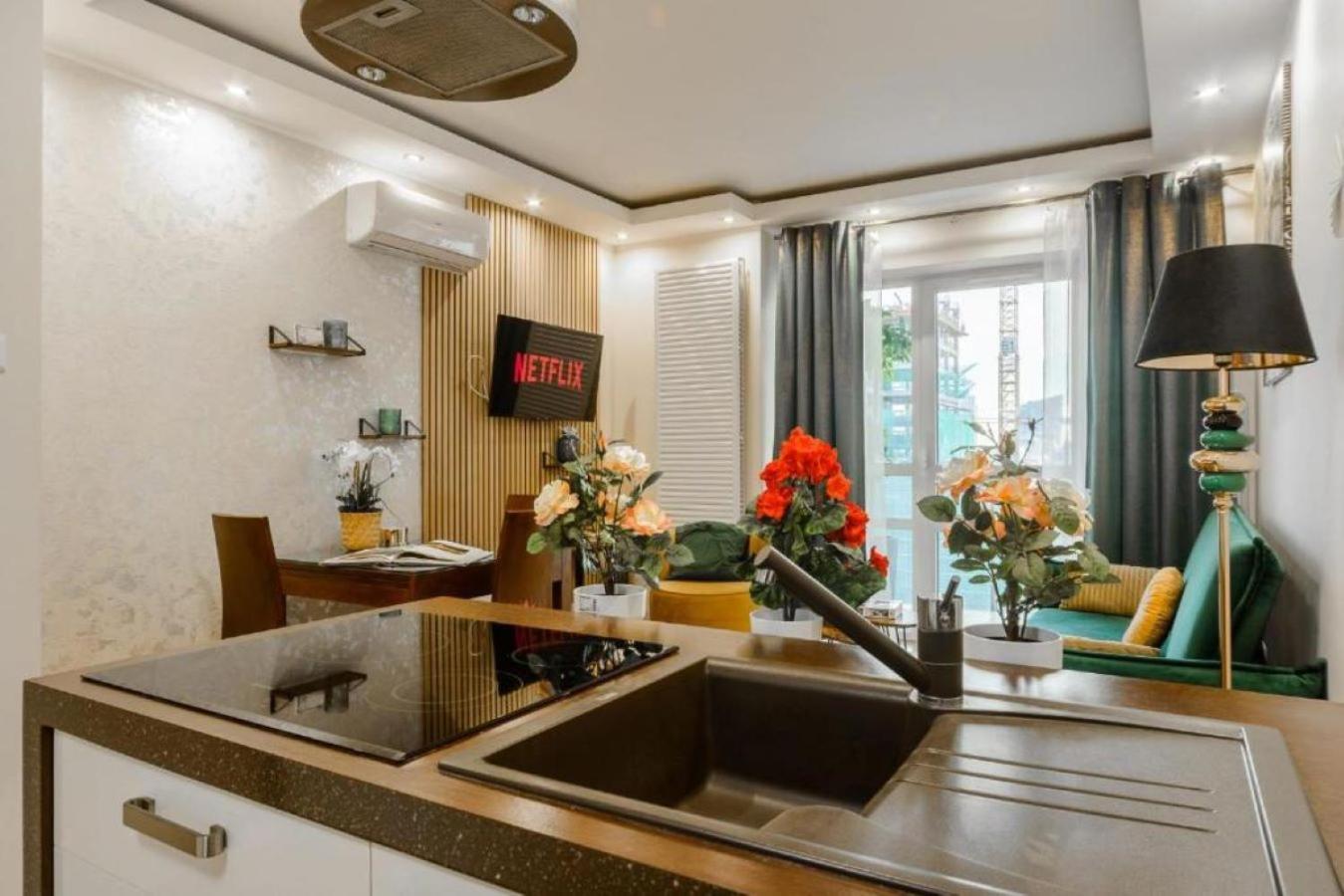 Luxury Apartments In Platinum Tower Βαρσοβία Εξωτερικό φωτογραφία