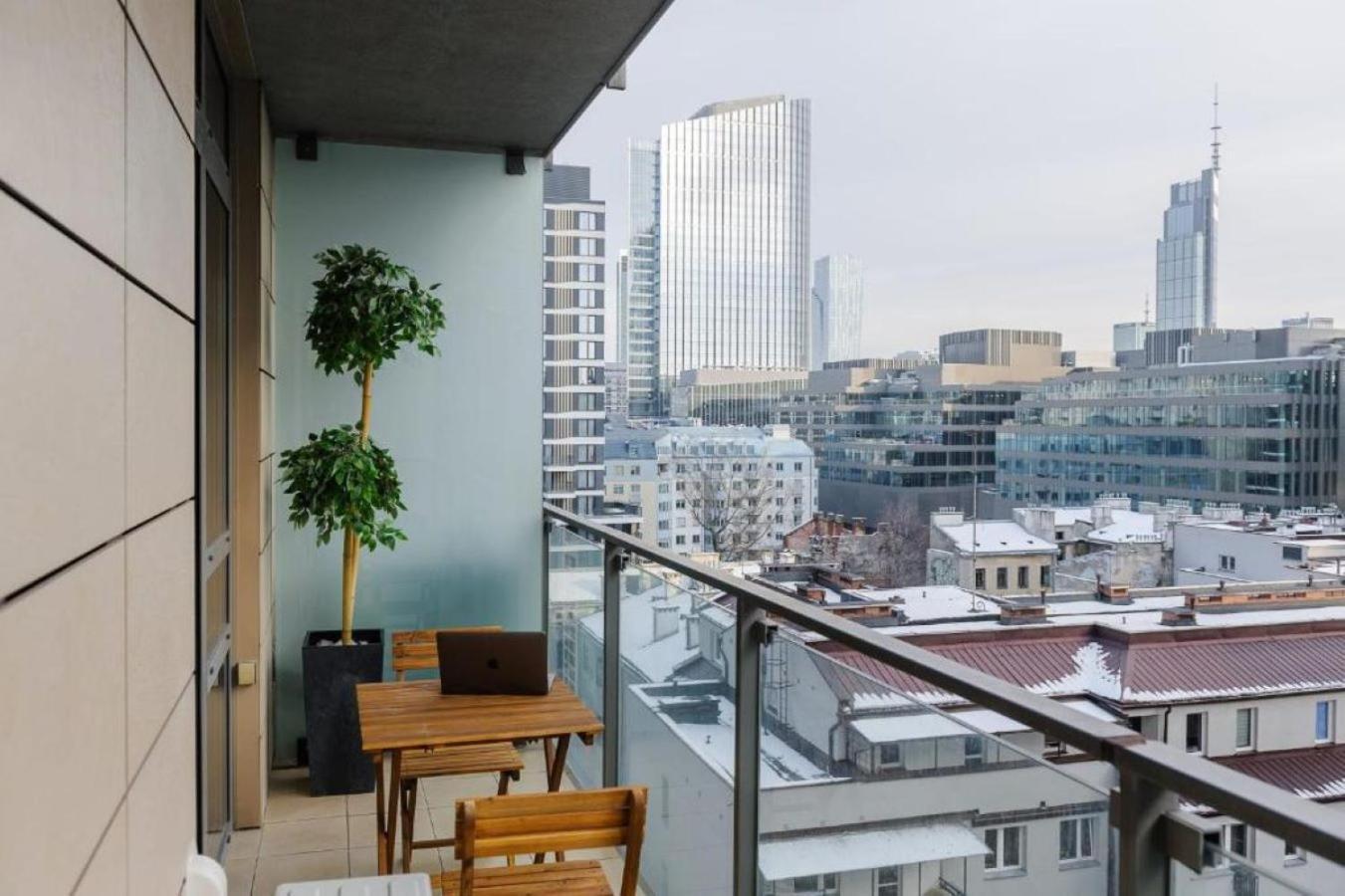 Luxury Apartments In Platinum Tower Βαρσοβία Εξωτερικό φωτογραφία