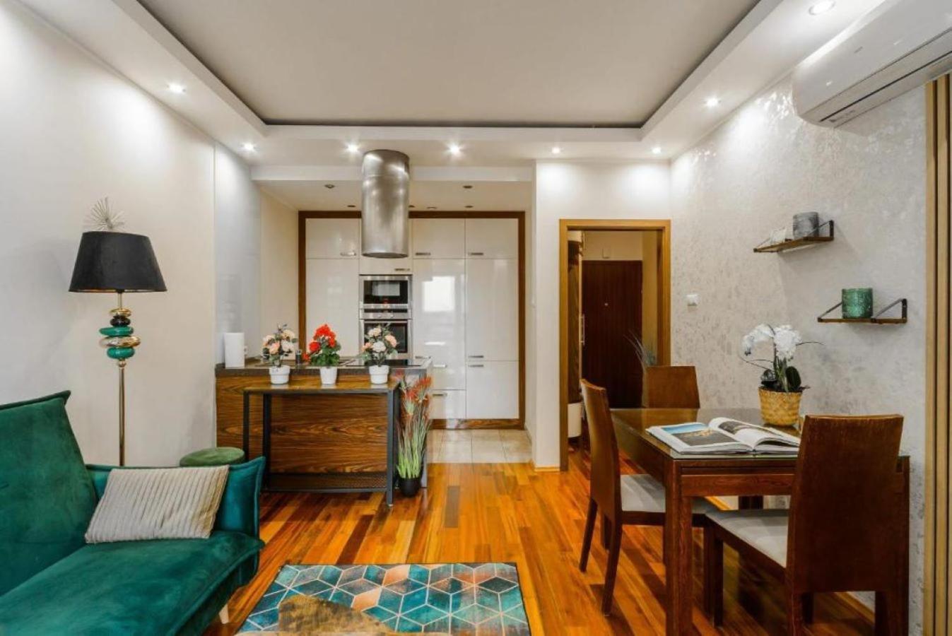 Luxury Apartments In Platinum Tower Βαρσοβία Εξωτερικό φωτογραφία